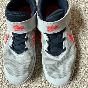 Boys Nike shoe